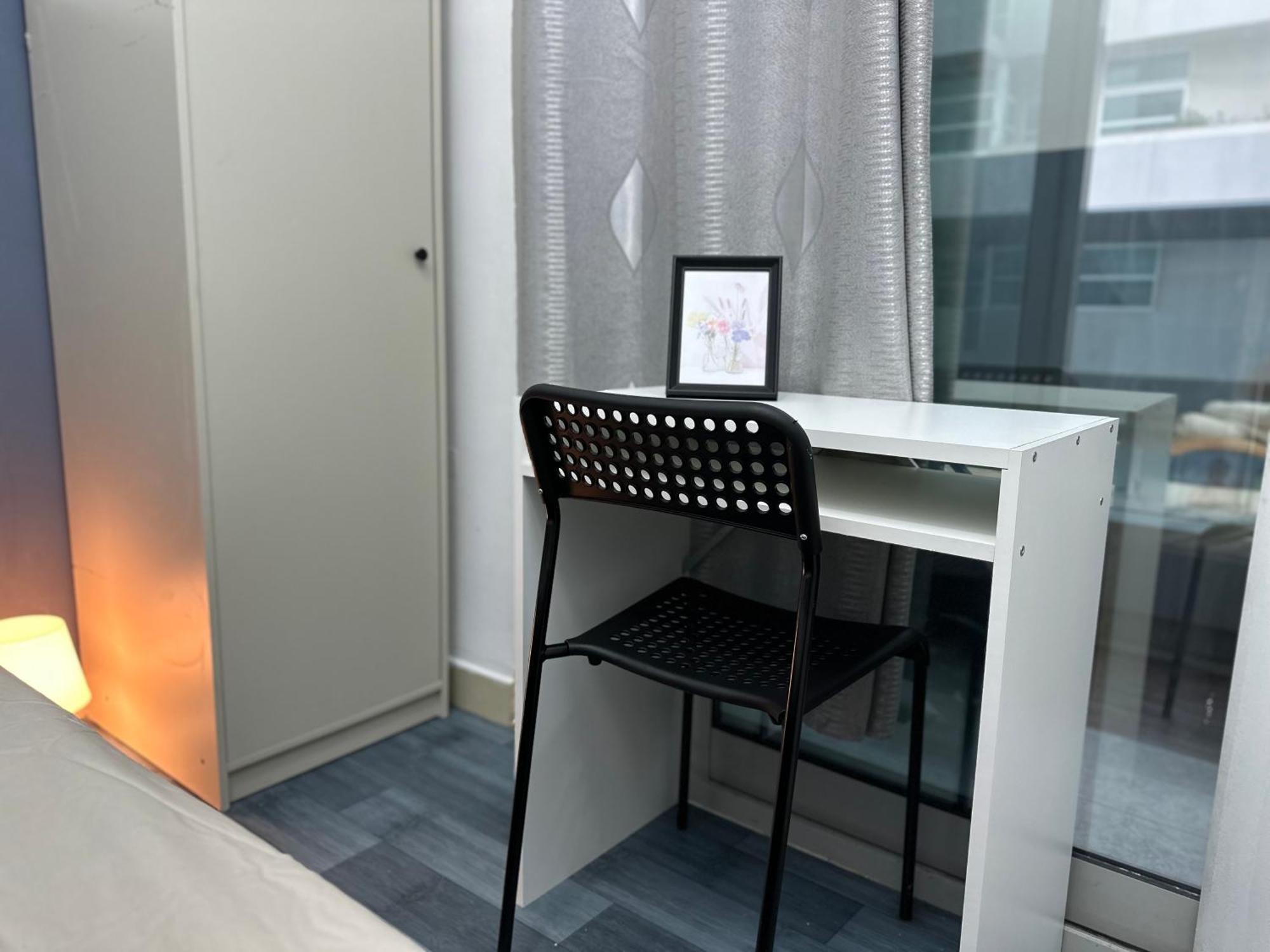 Partition 5 Mins To Mashreq Metro Dubai